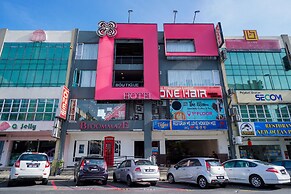 Bloommaze Boutique Hotel