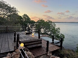 Rock and Sea Resort