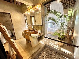 Rock and Sea Resort
