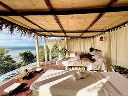 Rock and Sea Resort
