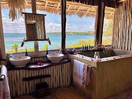 Rock and Sea Resort