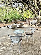 Rock and Sea Resort