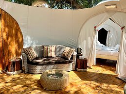 Rock and Sea Resort