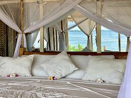 Rock and Sea Resort