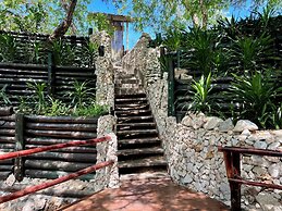 Rock and Sea Resort