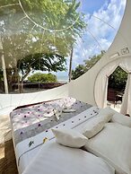 Rock and Sea Resort