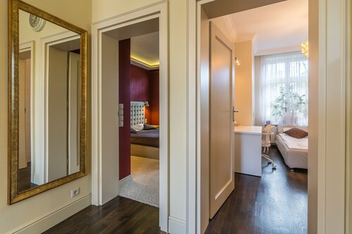 Rent a Flat - Old Town Apartments