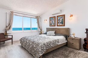 Beach Villa Dorada