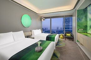 W Suzhou