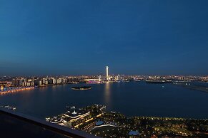 W Suzhou
