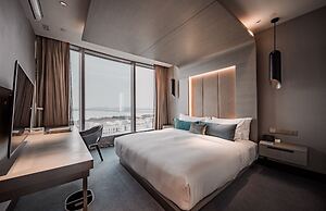 W Suzhou