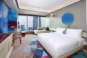 W Suzhou