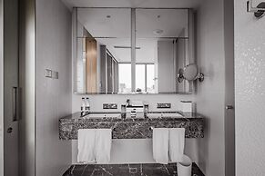 W Suzhou