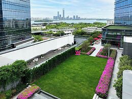 W Suzhou