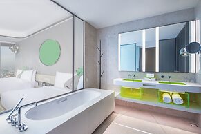 W Suzhou