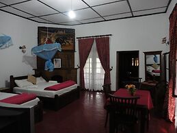 Castlereigh Holiday Bungalow