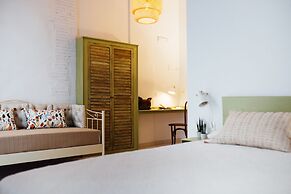 OttoH Charm Stay