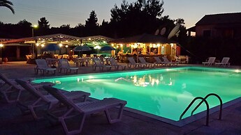 Nikolas Club Apartments