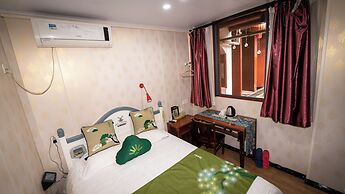 Shaoxing Luxun Native Place Youth Hostel