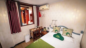 Shaoxing Luxun Native Place Youth Hostel
