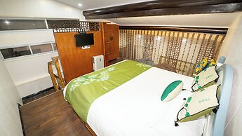Shaoxing Luxun Native Place Youth Hostel