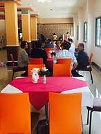Sakura Budget Hotel