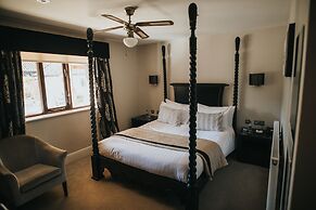 Hall Farm Hotel & Restaurant