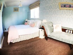 Hillside Bed & Breakfast