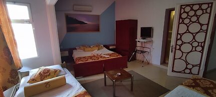 Caylan Hotel