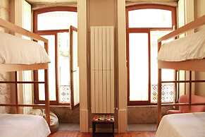Being Porto Hostel