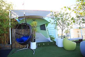 Nomada Urban Beach Hostel - Adults Only