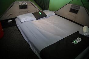 Nomada Urban Beach Hostel - Adults Only