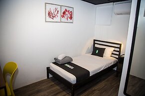 Nomada Urban Beach Hostel - Adults Only