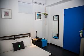 Nomada Urban Beach Hostel - Adults Only
