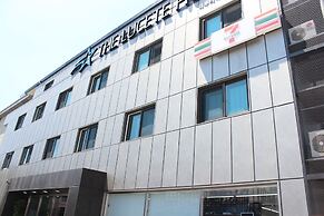The Lucete Hotel