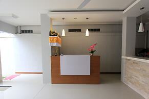Tom Guest House