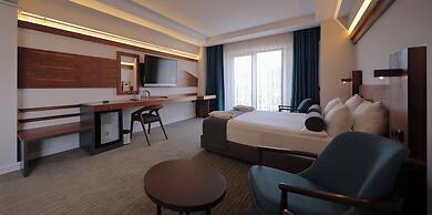 Karpalas City Hotel & Spa