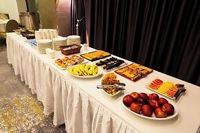 Karpalas City Hotel & Spa