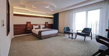 Karpalas City Hotel & Spa