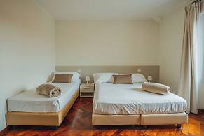 Garda Relais