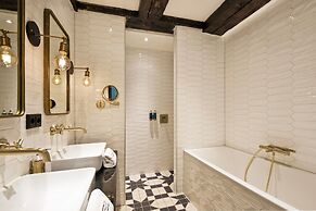 The Hendrick's Hotel