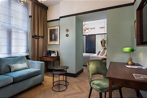 The Hendrick's Hotel