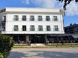 Sertac Hotel