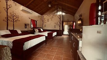 Mayan Hills Resort