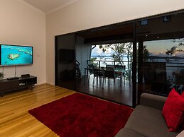 Shoreline Apartments