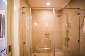 Rizal Park Hotel