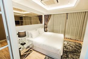 State Tower Silom By Haloth