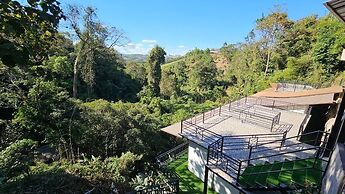 Sainamtok Resort