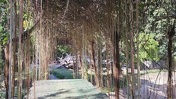 Sainamtok Resort