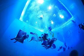 DiveCube Hotel